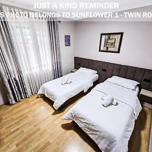 sunflower-rooms.albaniahotels.org/